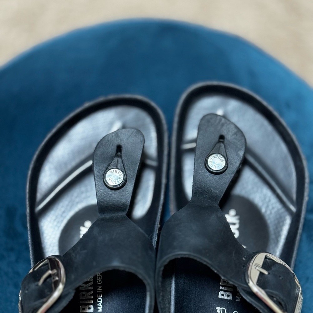 Birkenstock Black Sandals with Silver Buckles GIZEH BIG BUCKLE